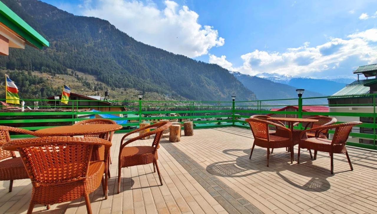 Tata Vista Resort Mall Road Manali - Centrally Heated & Air Cooled 외부 사진