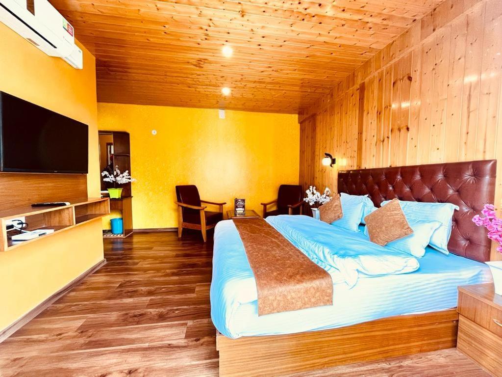 Tata Vista Resort Mall Road Manali - Centrally Heated & Air Cooled 외부 사진